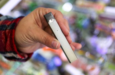 What are the top features of the online shop for smokeless products?