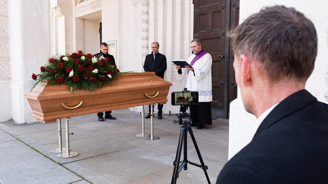 How to Funeral Video Live Stream in 2020