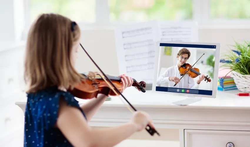 Digital Harmony: Mastering Violin with an Online Course