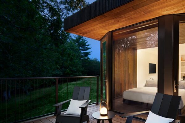 Eco-Luxury Nomadism